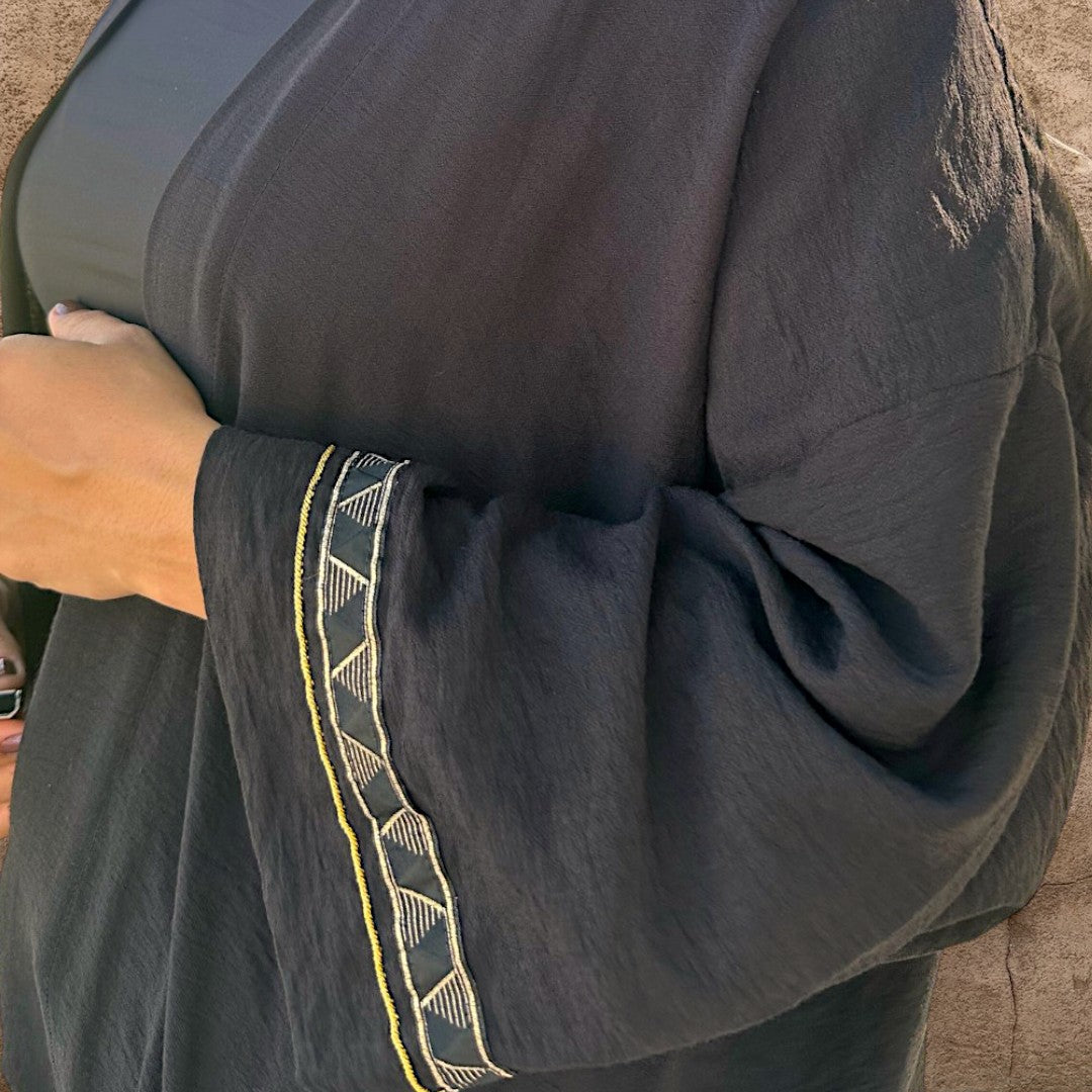 Black Gold Essence Abaya